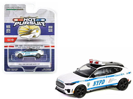 Greenlight Hot Pursuit - 2022 Ford Mustang Mach-E GT NYPD – 1:64 Ölçek