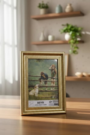 Dekoratif Madrid 10x15 Camlı Ayaklı Altın Plastik Fotoğraf Çerçevesi