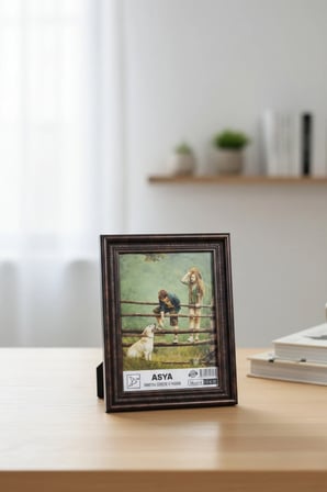 Dekoratif Madrid 13x18 Ayaklı Camlı Bakır Plastik Fotoğraf Çerçevesi
