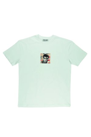 Lenithra Muhammed Ali Sırt Baskılı Unisex Oversize T-shirt Beyaz / 2XL