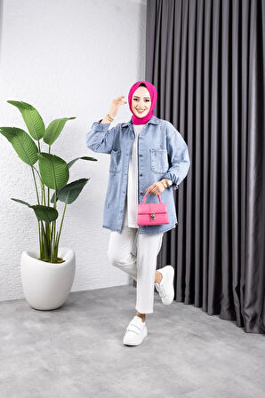 Kadın Taş Detaylı Kar Yıkamalı Denim Kot Ceket