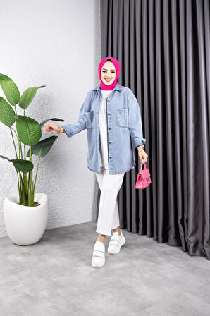 Kadın Taş Detaylı Kar Yıkamalı Denim Kot Ceket