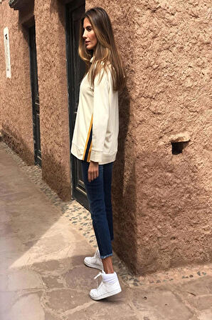 Kapşonlu Yanı Şeritli  Sweatshirt