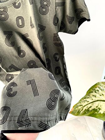 Rakam Baskılı Bisiklet Yaka Tişört - Haki