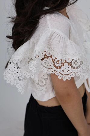 Miniğimin cicileri  büzgülü  krinkıl bluz kot etek