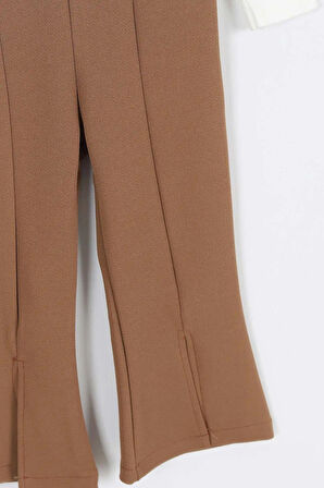 Miniğimin Cicileri Askılı Taş Düğme Detaylı Tulum ve Fırfırlı Beyaz Bluz Kız Çocuk Takım - Kahveren