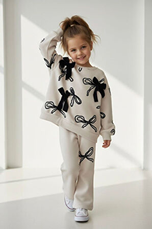 Miniğimin Cicileri Fiyonk Kadife Detaylı Kışlık Kız Çocuk 2 Li Takım - Krem