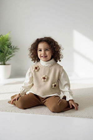 Miniğimin Cicileri Papatya Detaylı Kadife Pantolonlu Kız Çocuk 3 lü Takım - Kahverengi