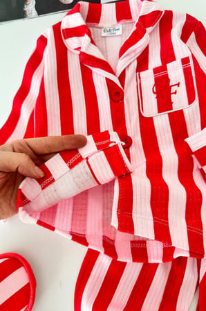 Çizgi Desenli Terlikli Kız Çocuk Pijama Takımı - Kırmızı