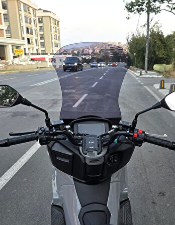 MOTOCAM Motolüx MCX 125 Siperlik Ön Cam 2024-2025 Model 68cm Füme Renkli 4mm