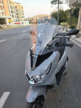 MOTOCAM Motolüx MCX 125 Siperlik Ön Cam 2024-2025 Model 68cm Şeffaf Renkli 4mm