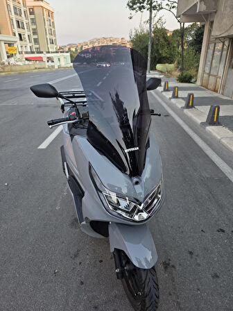 MOTOCAM Motolüx MCX 125 Siperlik Ön Cam 2024-2025 Model 68cm Siyah Renkli 4mm