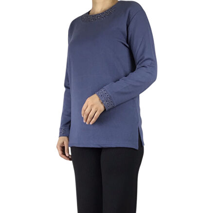 KADIN YAKA VE KOL AĞZI TAŞ İŞLEMELİ MEVSİMLİK BLUZ