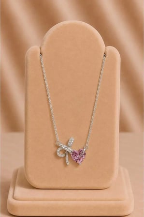 Kalp Figürlü Pembe Taş Detaylı Silver Kolye