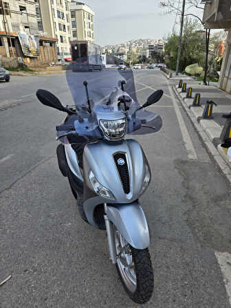 MOTOCAM Piaggio Medley S 150 Ön Cam 2021-2025 Model 56cm füme Renkli Elcikli APARATSIZ GÖNDERİLİR