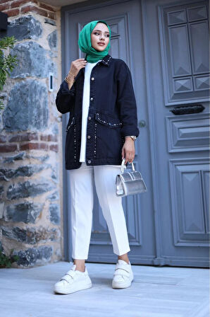 Kadın Cepli Taş İşleme Detaylı Denim Kot Ceket