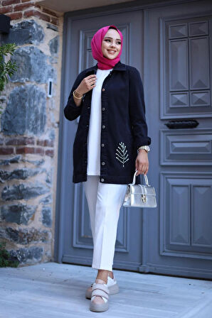 Kadın Boncuk Detaylı Denim Kot Ceket