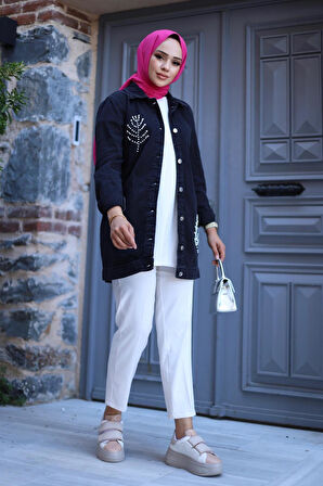 Kadın Boncuk Detaylı Denim Kot Ceket