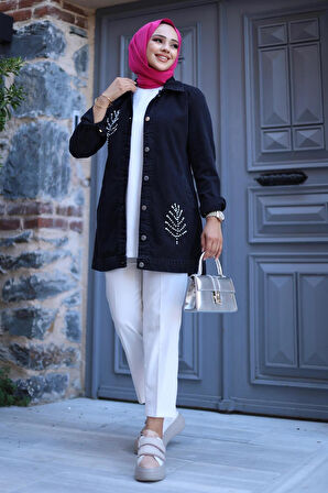 Kadın Boncuk Detaylı Denim Kot Ceket