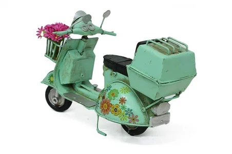 Dekoratif Metal Scooter Sepetli