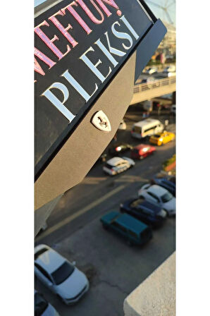 Ferrari Model Uyumlu Mat Pleksi Plakalık