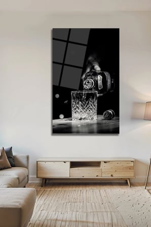 Siyah Beyaz Viski Dökme Temalı Şık Bar Konsepti Dekoratif Cam Tablo | Modern Dekorasyon Temalı Dekoratif Duvar Tablosu, Salon, ev ve ofis dekoru,