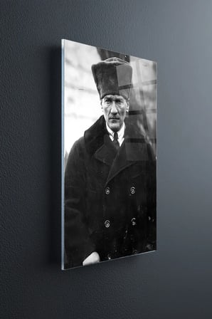 Atatürk Siyah Beyaz Kırılmaz Cam Tablo - Mustafa Kemal Portre Temperli Duvar Dekorasyonu Klasik Yatak Odası Salon Antre UV Baskılı