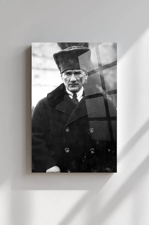 Atatürk Siyah Beyaz Kırılmaz Cam Tablo - Mustafa Kemal Portre Temperli Duvar Dekorasyonu Klasik Yatak Odası Salon Antre UV Baskılı