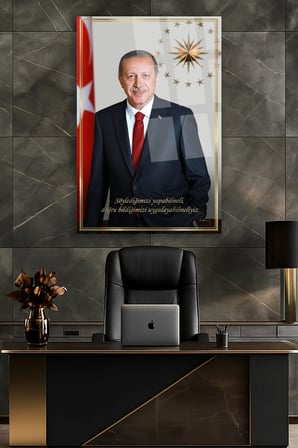 Recep Tayip Erdoğan Akp Cam Tablo | Sanatsal Duvar Dekoru | Parlak ve Net Görüntü | Kafe ve Ofis İçin | Sevdiklerinize Hediyelik | Dayanıklı Cam Yapı