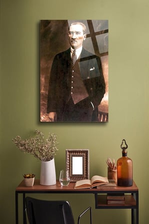 Atatürk Cam Tablo Portre Cam Tablo Duvar Dekoru Atatürk Portresi Kırılmaz Cam Solmaz Baskı 036 | Atatürk Temalı Dekoratif Duvar Tablosu, Salon, ofis ve çalışma alanı dekoru,