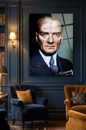 Kırılmaz Cam Tablo 5mm (Kalın) - Ev İşyeri Duvar Dekorasyonu – ATATÜRK Yağlı Boya Tasarımı - Mustafa Kemal Portre Sanatsal Klasik Ofis Salon Koridor Temperli UV Baskılı Hediyelik