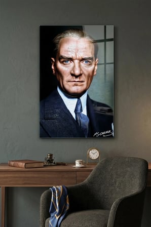 Kırılmaz Cam Tablo 5mm (Kalın) - Ev İşyeri Duvar Dekorasyonu – ATATÜRK Yağlı Boya Tasarımı - Mustafa Kemal Portre Sanatsal Klasik Ofis Salon Koridor Temperli UV Baskılı Hediyelik