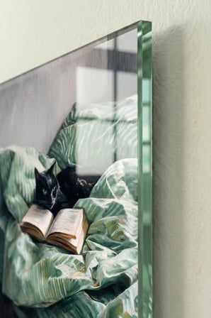 Kırılmaz Cam Tablo 5mm (Kalın) - Ev İşyeri Duvar Dekorasyonu – KEDİ Tasarımlar (DİKEY) - Evcil Hayvan Sevimli Minimal Salon Ofis Temperli UV Baskı Hediyelik Şık