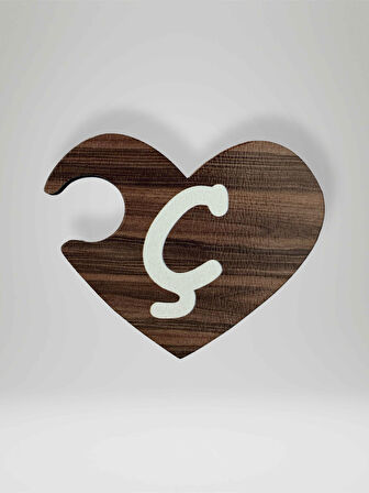 Ç Harfi (Sağ Parça) – Ahşap Puzzle Kalp Harf Magnet – Buzdolabı Süsü – İkili Uyumlu (kod:997)