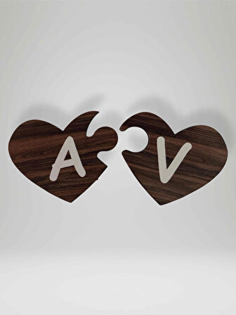 V Harfi (Sağ Parça) – Ahşap Puzzle Kalp Harf Magnet – Buzdolabı Süsü – İkili Uyumlu (kod:1044)