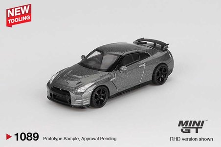 Mini GT 1:64 Nissan GT-R 2013 Nismo R35 CRS Dark Metal Gray Diecast Model Araba