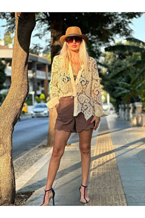 Kadın Beyaz Dantel İşlemeli Uzun Kollu Transparan Gömlek