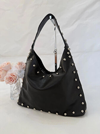  Metal Detaylı Kadın Omuz Çantası – Şık Deri Görünümlü Günlük ve Gece Kombinlerine Uygun Tasarım