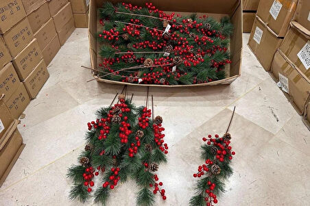 Yapay Çiçek Kokina ve Çam Dalı Uzun Dal Kozalaklı 75cm Yılbaşı Çiçeği (1 adet)