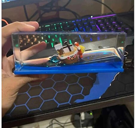 one piece bandai figürlü batmayan gemi canli rengi ve kalitesiyle şık hediyelik camlı batmayan gemi