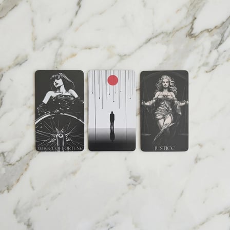 Monochrome Tarot Kartları – 78 Kart İngilizce Tarot Destesi