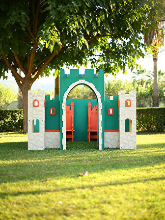 MANDU Castle Kum Havuzu Oyun Alanı