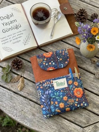 Nakış Çiçek desenli Kitap Kılıfı Şık ve Kitap Koruyucu Kılıf Cepli Çok Amaçlı 19x25 cm