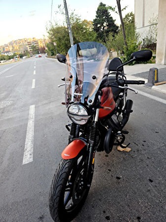 MOTOCAM Moto Guzzi V7 Stone Siperlik Ön Cam 2021-2023 Model 53cm Füme Renkli 4mm APARATSIZDIR