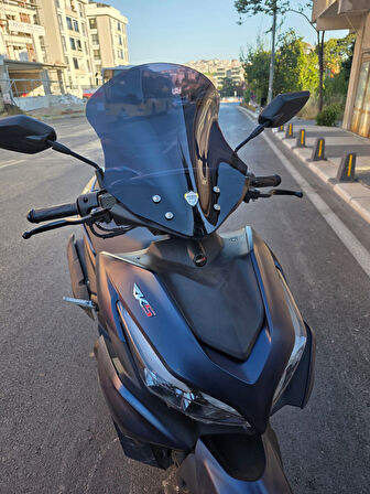 MOTOCAM Motolüx IST 34  Siperlik Ön Cam 2025 Model 43cm Siyah Renkli 4mm KISA SPORTİF