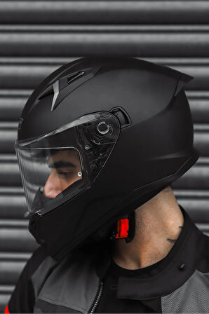 50.8 MAT SİYAH KASK