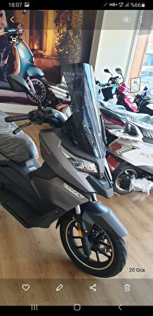 MOTOCAM Motolüx RT2 Ragner Siperlik Ön Cam 2023-2025 Model 56cm Açıkfüme Renkli 4mm UZUN CAM