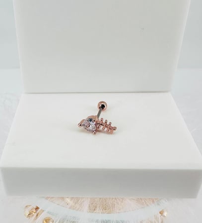 Rose Zirkon Taşlı Uç Kısmı : Pirinç Kıkırdak Bar Uzunluğu : 6 Mm / Bar Kalınlığı 0.8 Mm / Top Boyu 3