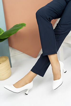 Merve BAŞ Kadın Beyaz Kadeh Topuk Sivri Burun Stiletto 5 Cm