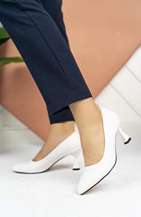 Merve BAŞ Kadın Beyaz Kadeh Topuk Sivri Burun Stiletto 5 Cm